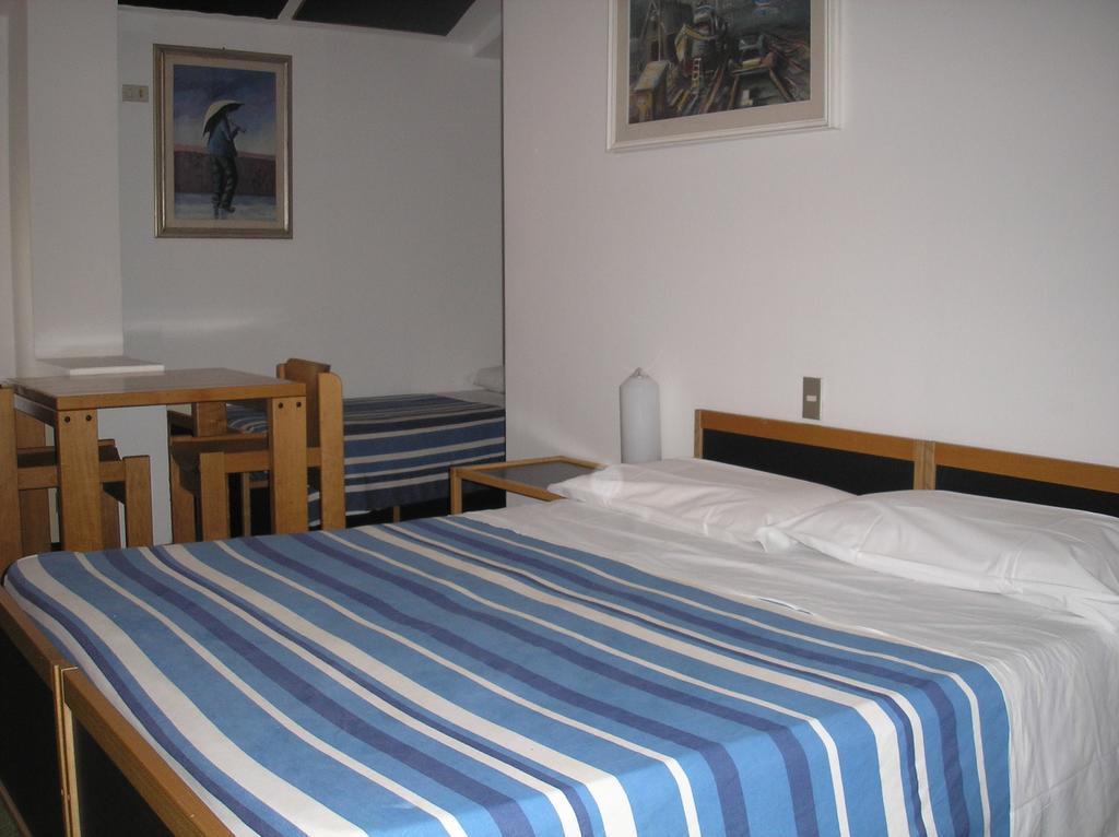 Doge Inn Ronchi Dei Legionari Buitenkant foto