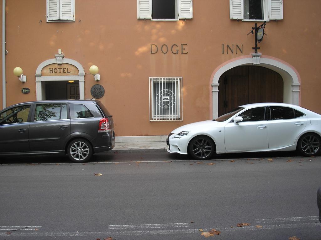 Doge Inn Ronchi Dei Legionari Buitenkant foto
